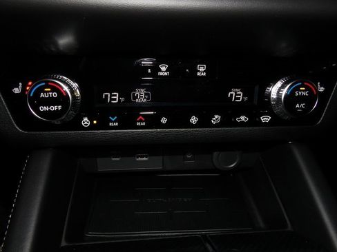 New 2025 Mitsubishi Outlander SEL image 25