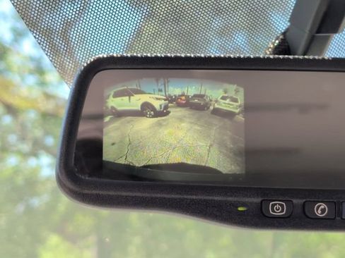 Used 2011 Buick Enclave CXL FWD image 17