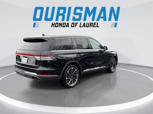 Used 2020 Lincoln Aviator Reserve w/ Equipment Group 202A image 8