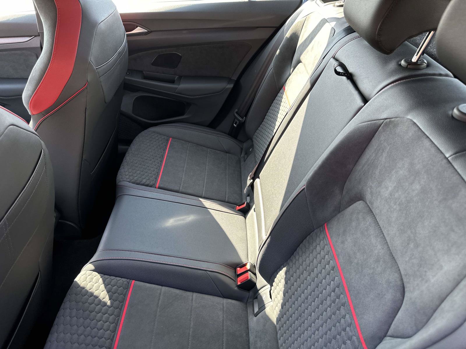 New 2026 Volkswagen GTI SE FWD image 23