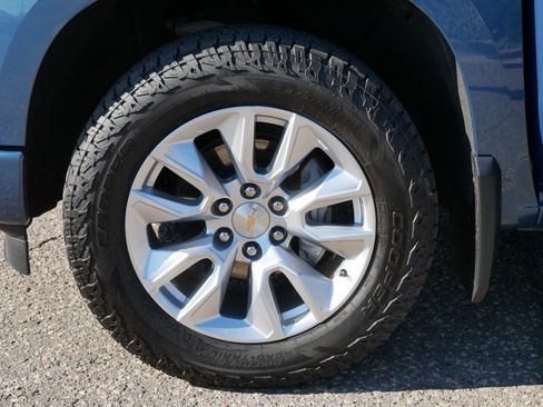 Used 2024 Chevrolet Silverado 1500 Custom image 15