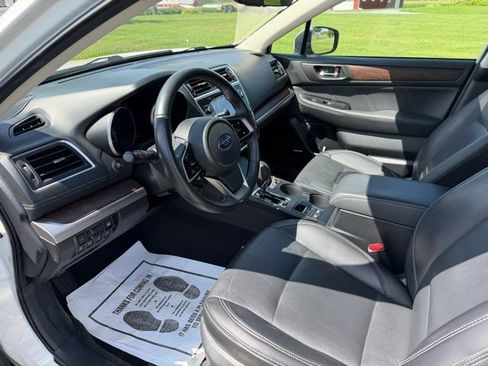 Used 2018 Subaru Outback 2.5i Limited AWD/4WD image 8