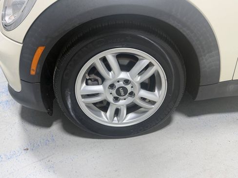 Used 2013 MINI Cooper Clubman FWD image 32