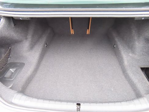 Used 2021 BMW 530i xDrive w/ Premium Package image 39