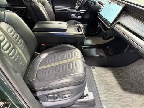 Used 2022 Rivian R1T Adventure image 26