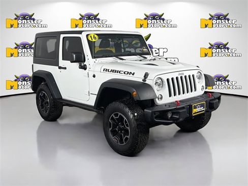 Used 2016 Jeep Wrangler Rubicon w/ Dual Top Group image 3