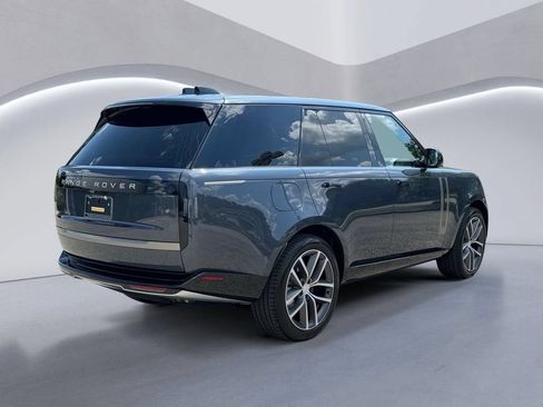 New 2025 Land Rover Range Rover SE AWD/4WD image 4