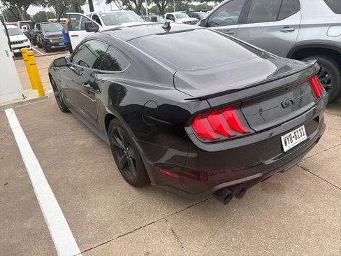 Used 2021 Ford Mustang GT Premium w/ Black Accent Package RWD image 5