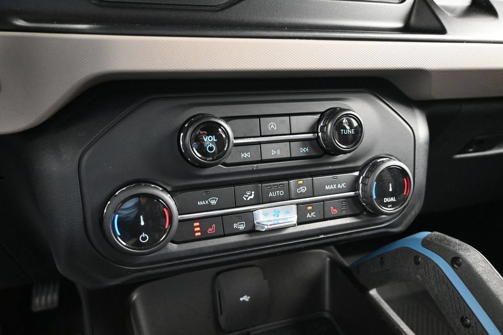 Used 2022 Ford Bronco Wildtrak AWD/4WD image 11