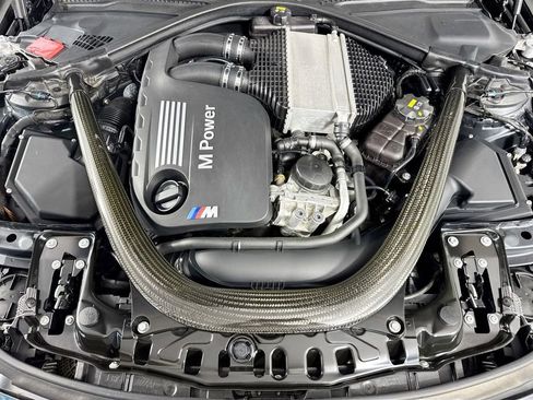 Used 2016 BMW M4 Coupe RWD image 36