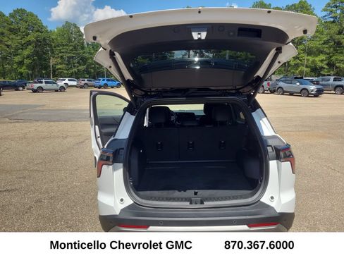 Used 2026 Chevrolet Equinox LT w/ Convenience Package II AWD/4WD image 27