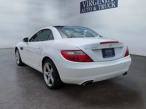 Used 2014 Mercedes-Benz SLK 250 image 8