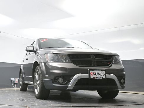 Used 2017 Dodge Journey Crossroad AWD/4WD image 49