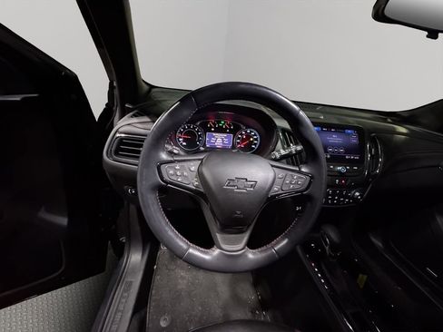 Used 2022 Chevrolet Equinox RS w/ RS Leather Package image 28