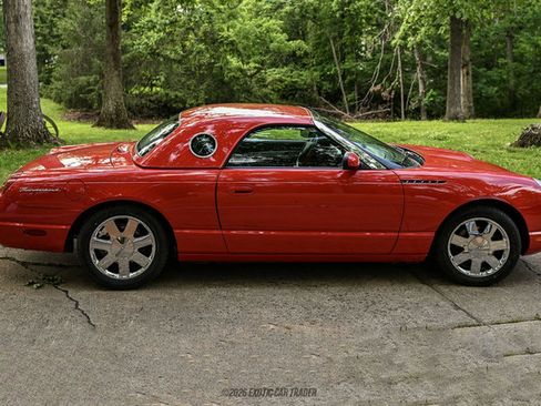 Used 2002 Ford Thunderbird RWD image 9