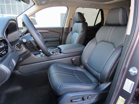 New 2026 Honda Pilot Touring image 14