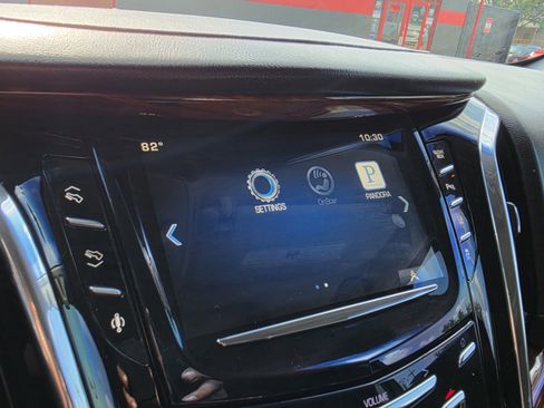 Used 2015 Cadillac Escalade Luxury RWD image 41