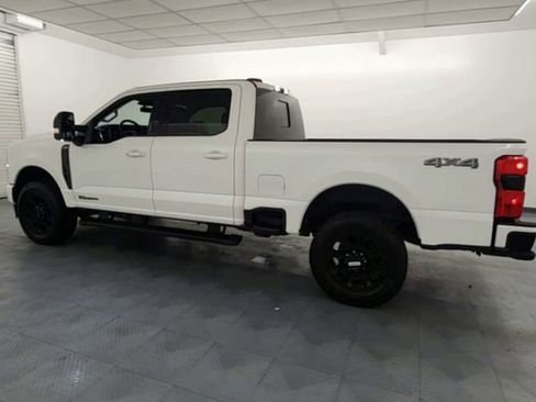 Used 2024 Ford F250 Lariat w/ Black Appearance Package image 6