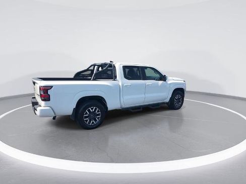 Certified 2022 Nissan Frontier SV w/ Technology Package AWD/4WD image 8