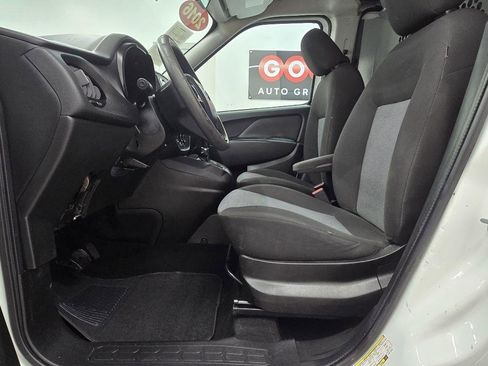 Used 2016 RAM ProMaster City Tradesman FWD image 11