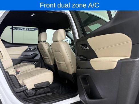 Used 2023 Chevrolet Traverse LT w/ LT Premium Package AWD/4WD image 19