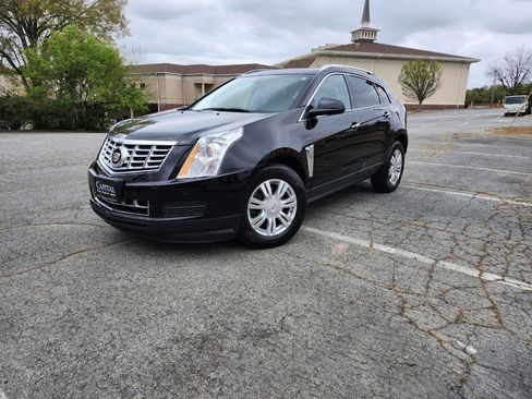 Used 2016 Cadillac SRX Luxury image 3