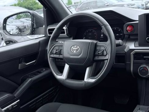 Used 2025 Toyota Tacoma TRD Off-Road AWD/4WD image 23