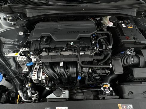 New 2026 Hyundai Elantra SE FWD image 29