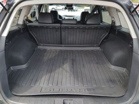 Used 2014 Subaru Outback 3.6R Limited w/ Moonroof Package AWD/4WD image 25