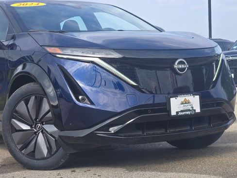 Used 2024 Nissan Ariya AWD image 2