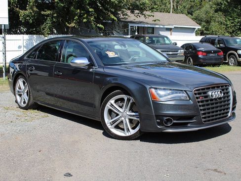 Used 2013 Audi S8 w/ Full Leather Pkg image 3