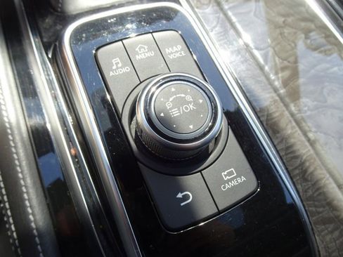 Used 2022 INFINITI QX80 Sensory w/ All-Season Package image 27