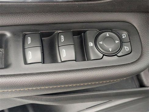 Used 2019 GMC Terrain SLT w/ Preferred Package image 12