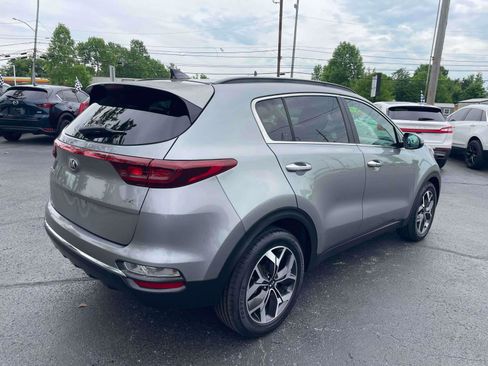 Used 2020 Kia Sportage EX w/ Option Group 15 FWD image 4