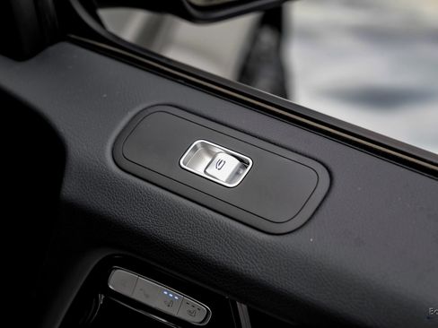 Used 2025 Mercedes-Benz G 63 AMG 4MATIC image 96