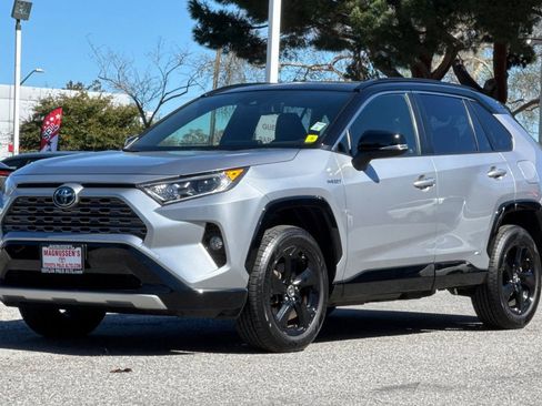 Used 2019 Toyota RAV4 XSE image 7