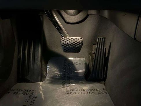 Used 2025 BMW i5 eDrive40i image 32