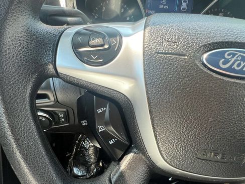 Used 2014 Ford Focus SE image 16