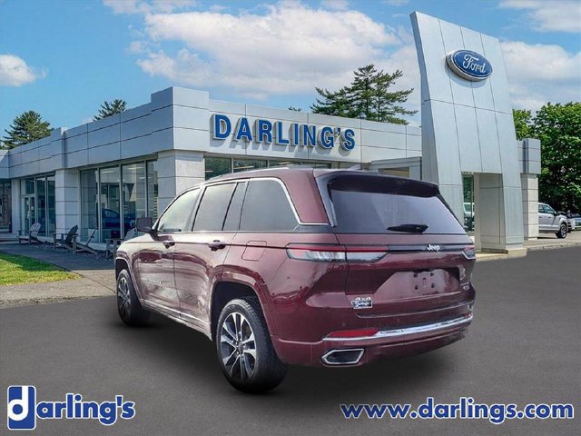 Used 2023 Jeep Grand Cherokee Overland w/ Luxury Tech Group IV AWD/4WD image 5