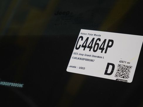 Used 2023 Jeep Grand Cherokee L Limited w/ Luxury Tech Group II image 29