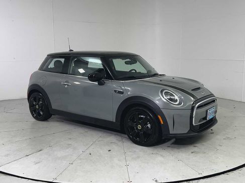 Used 2023 MINI Cooper SE image 8