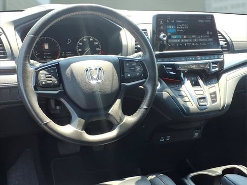 Used 2025 Honda Odyssey Sport-L image 3
