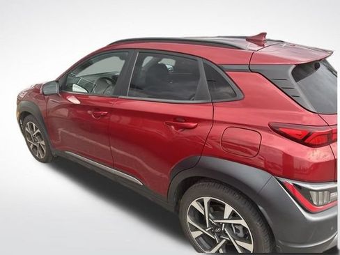 Used 2023 Hyundai Kona Limited AWD/4WD image 4