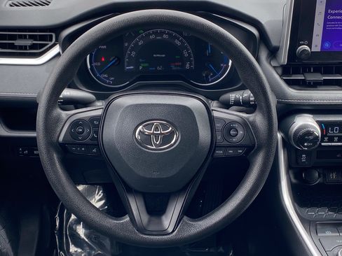 Certified 2025 Toyota RAV4 XLE AWD/4WD image 16