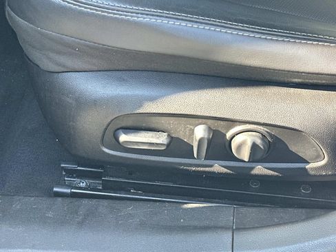 Used 2019 Buick LaCrosse Essence FWD image 14