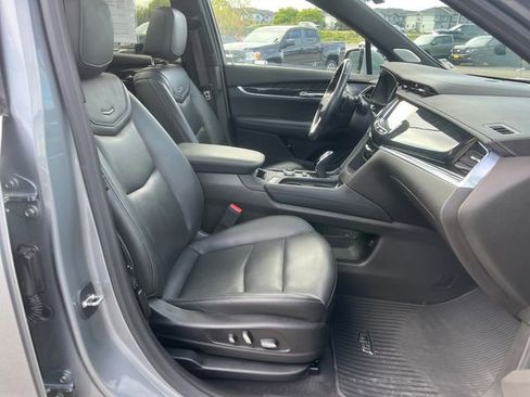 Used 2023 Cadillac XT6 Premium Luxury AWD/4WD image 9