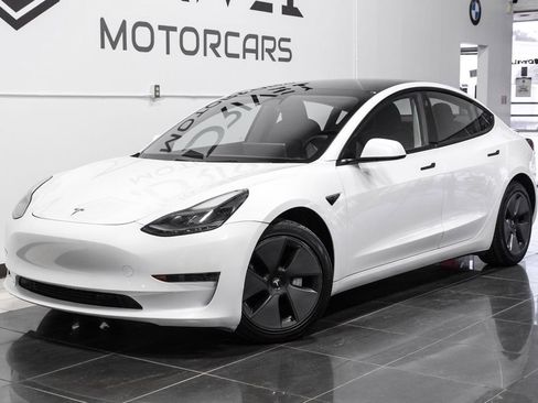 Used 2023 Tesla Model 3 Standard Range RWD image 6