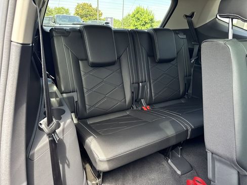 New 2026 Volkswagen Atlas SE FWD image 18