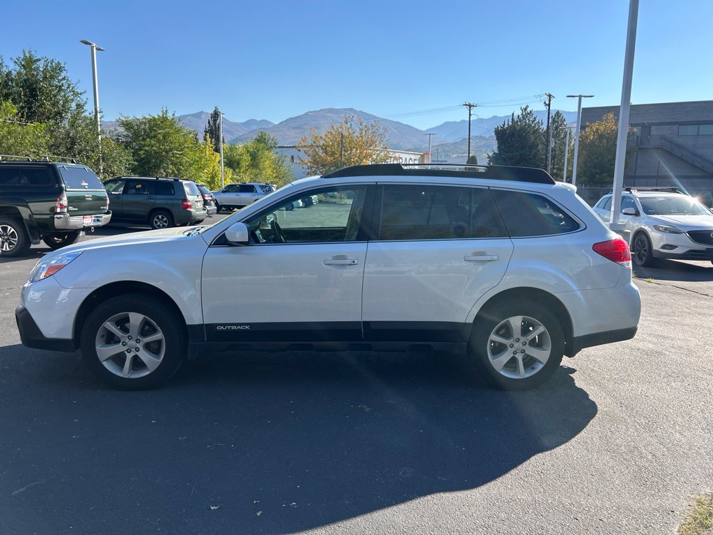 Used 2013 Subaru Outback 2.5i Premium AWD/4WD image 13