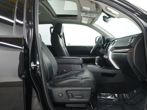 Used 2021 Toyota Tundra Limited w/ Limited Premium Package image 11